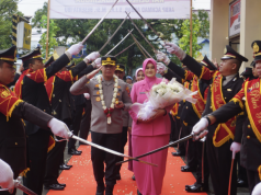 Pejabat Baru Kapolres Purbalingga disambut Tradisi Pedang Pora