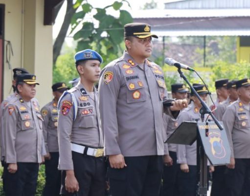 Kapolres Rembang Beri Arahan & Penekanan Kepada Personil Polres Rembang pada Apel Pagi