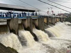 Bendung Katulampa Siaga 1 Akibat Hujan dengan Intensitas Tinggi di Kawasan Puncak