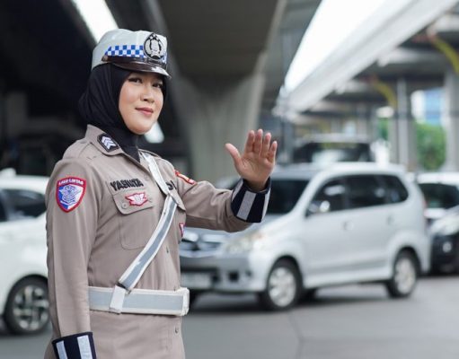 Cegah Penumpukan Kendaraan Pemudik di Rest Area Korlantas Polri Kerahkan Polisi Wanita