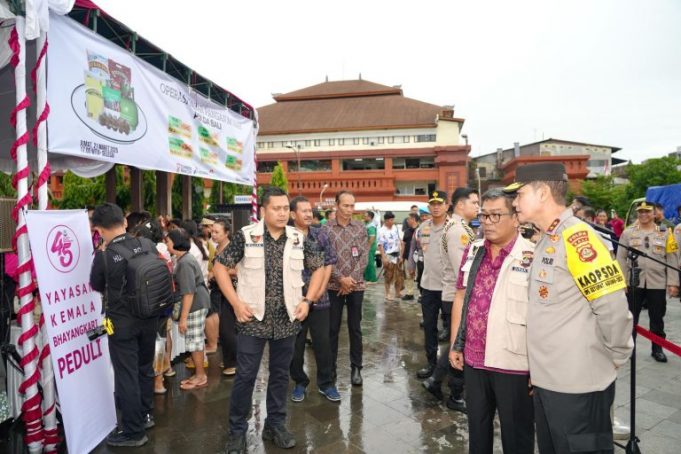Polda-Bali-Gelar-Operasi-Pasar-Murah-Sambut-Hari-Raya-Nyepi-dan-Idul-Fitri2-768x512