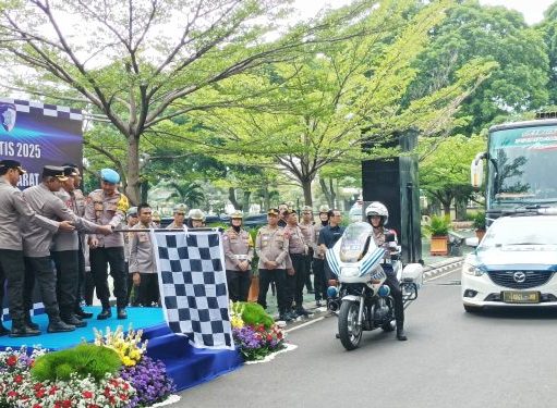 Polda Jabar Adakan Mudik Gratis Antar 138 Pemudik Menuju Kampung Halaman