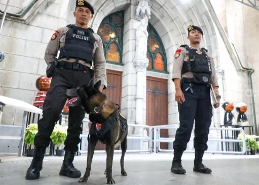 Rangkaian Tri Hari Suci Berlangsung Kondusif Gereja Katedral Apresiasi Pengamanan Polri-TNI