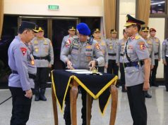 Pelantikan Astamaops Kapolri, Komjen Pol Imam Sugianto Serah Terima Jabatan kepada Irjen Pol Akhmad Wiyagus
