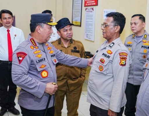 Kasihumas Polsek Rumbai Pesisir Pendiri Pondok Al-Qur’an Gratis Berujung Hadiah Dari Kapolri