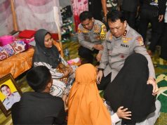 Gugur Saat Lerai Bentrokan, Bripka Husni Dianugerahi Kenaikan Pangkat Anumerta