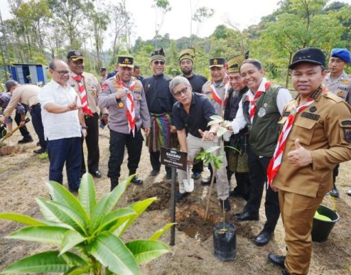 Rocky Gerung: Polisi Itu ‘Pohon Lindung Seluruh Indonesia