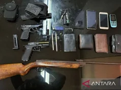 Pengacara Terbukti Bawa Senpi dan Memiliki Narkoba ditangkap Polisi