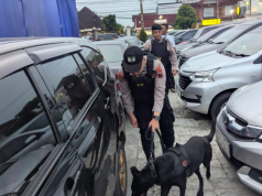 Tiga Gereja Besar disterilisasi Unit K9 Polres Purbalingga Pastikan Keamanan Rangkaian Ibadah