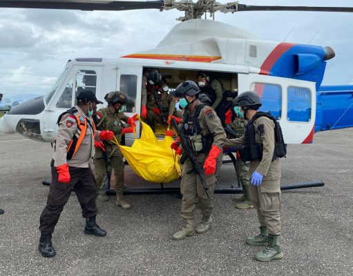 Dua Jenazah Korban KKB Dievakuasi ke RSUD Dekai, Ops Damai Cartenz Tegaskan Proses Identifikasi dan Pengejaran Terus Berjalan