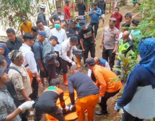 Polisi Lakukan Pemeriksaan pada Jenazah yang ditemukan di Sungai Klawing Purbalingga