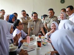 Gubernur DKI Resmikan Revitalisasi Kantin Sehat di Jakarta