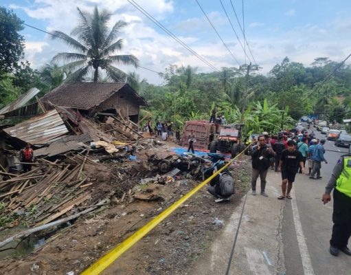 11 Orang Meninggal Dunia dalam Kecelakaan Maut di Purworejo