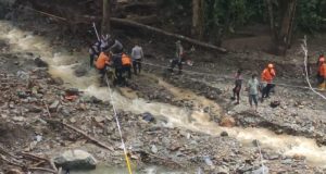 76 Personel Gabungan Dikerahkan Cari Korban Banjir di Pegunungan Arfak