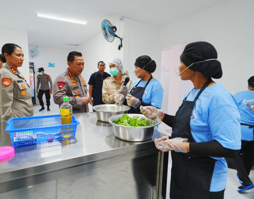 Siap Layani 3.492 Siswa, Kapolri Resmikan Dapur MBG di Jembrana-Bali