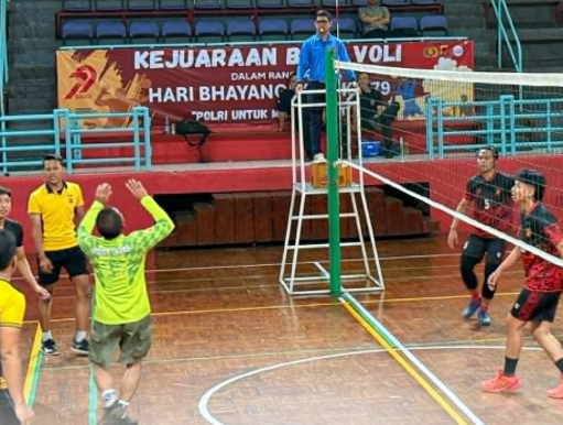 Polda Jabar Meriahkan Hari Bhayangkara ke-79 dengan Turnamen Bola Voli