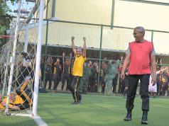 Kapolda Jabar Main Futsal Dalam Rangka HUT Bhayangkara ke-79 dengan Semangat Kebersamaan
