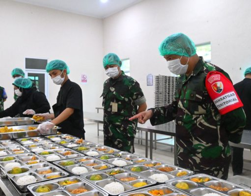 Pastikan MBG Berjalan Maksimal, Danlanud Husein S. Tinjau SPPG dan Pendistribusiannya