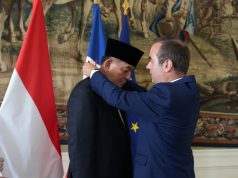 Menhan RI Terima Tanda Jasa Kehormatan dari Menhan Prancis Usai Hadiri Bastille Day 2025