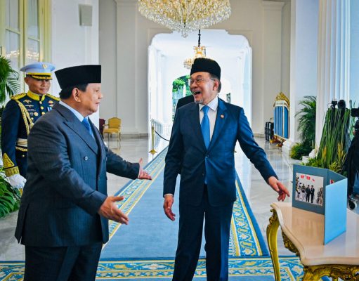 Momen Kehangatan Warnai Akhir Kunjungan PM Malaysia, Kedua Pemimpin Akhiri Pertemuan dengan Penuh Persahabatan