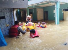 Ratusan Warga Jaktim Dievakuasi dari Banjir Setinggi Dua Meter