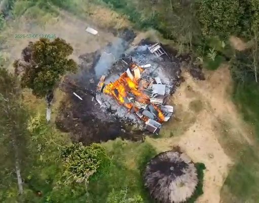 Satgas Ops Damai Cartenz Kejar Pelaku Pembakaran Rumah Bupati dan Kantor Distrik di Puncak