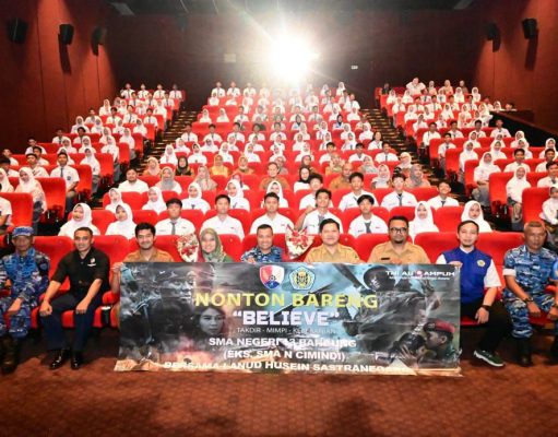 Tumbuhkan Semangat Cinta Tanah Air Lanud Husein Sastranegara Ajak SMA Negeri Cimindi Bandung Nobar Film Believe