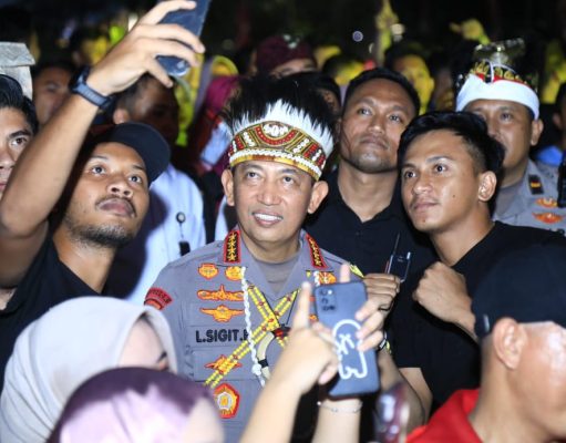 Kehangatan Kapolri di Tengah Semarak Panggung Rakyat Bundaran HI