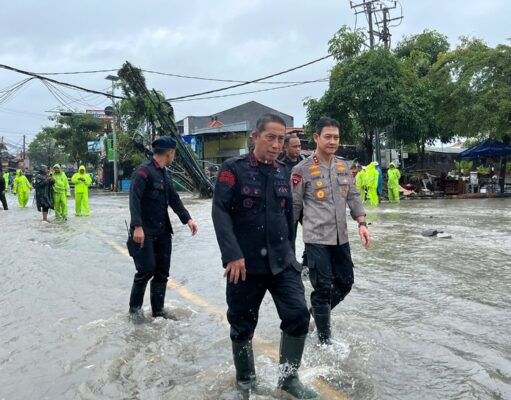 Kapolda Bali Turun Langsung Peninjauan Terhadap Dampak Banjir