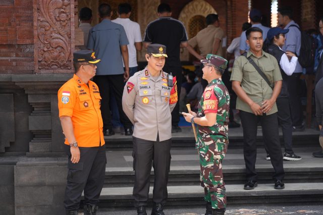DampingiWapresTinjauLokasiBanjir,KapoldaBaliTegaskanGotongRoyongAdalahKekuatanUtamadiBalikMusibah_591712