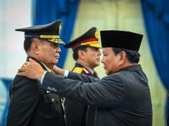 Presiden Prabowo Anugerahkan Pangkat Istimewa kepada Dua Purnawirawan Sebagai Apresiasi atas Pengabdian untuk Bangsa