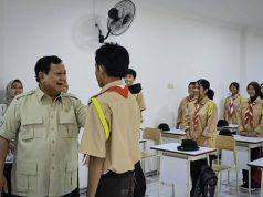 Siswa-Siswi SRMA Margaguna Haru dan Bahagia Disapa Presiden Prabowo