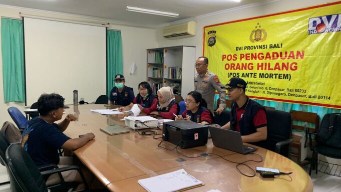 KorbanBanjirPoldaBaliTemukan5OrangMD&6OrangHilang_581964