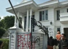 Dalam Kasus Penjarahan Rumah Uya Kuya Polisi Tetapkan 15 Orang Tersangka