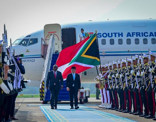 Presiden Afrika Selatan Matamela Cyril Ramaphosa Tiba di Jakarta untuk Kunjungan Kenegaraan