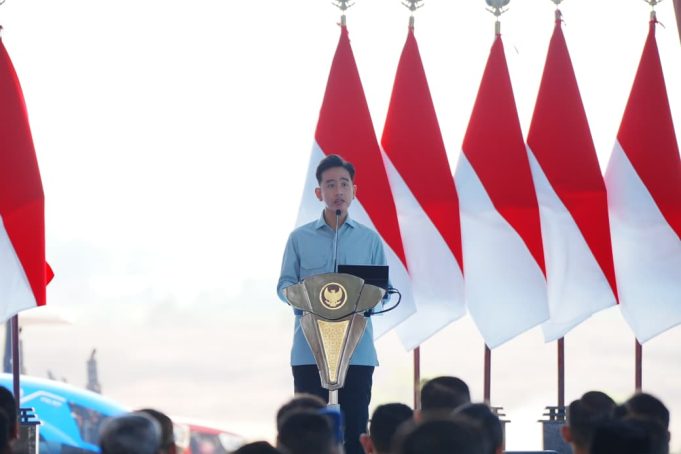 7a484d2d-bc4c-4160-b7d2-f78723bbcc8d_817149