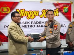 Polsek Pademangan Gelar “Minggu Kasih” di Gereja HKBP Rajawali, Pererat Sinergitas Polri dan Tokoh Agama