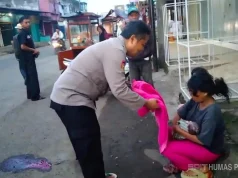 Aiptu Sarim Bantu Warga Melahirkan di Pinggir Jalan, Ibu dan Bayi Selamat