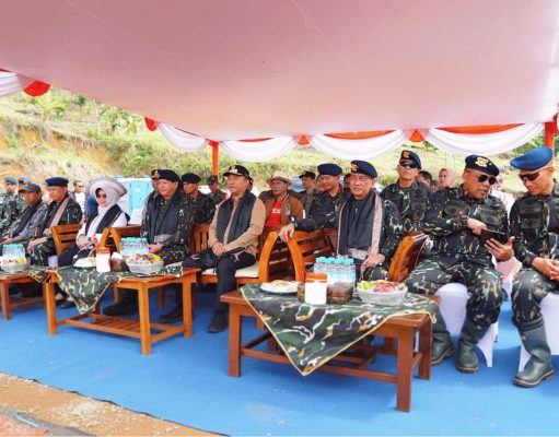 Sambut HUT Ke 80 Brimob, Wadankorbrimob Polri Serahkan Bantuan Alsintan dan Benih di Sukabumi