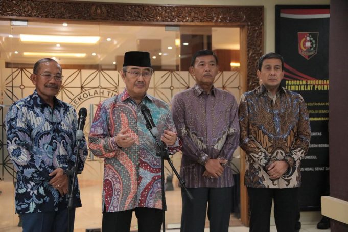 9dc04580-8d3d-45ee-99cc-97b4462abfa4_256144