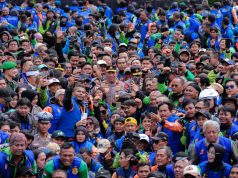 Kapolri Ajak Driver Jadi Mitra Strategis Polri dan Bangun Budaya Tertib Berlalu Lintas pada Apel Ojol di Bandung