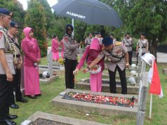 Tabur Bunga di TMP Kalibata, Brimob Metro Jaya Mengikuti Rangkaian Ziarah