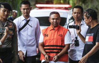 Kasus Gubernur Riau: Sejak Awal Menjabat Sudah Minta Setoran