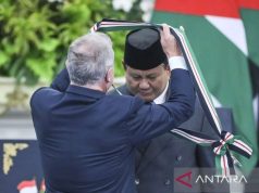 Raja Hasan Abdullah II Kerajaan Yordania Beri Medali Kehormatan Tertinggi ke Presiden Prabowo