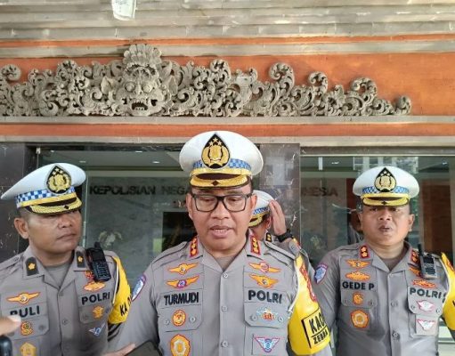 Polisi Selidiki Penyebab Terjadinya Kecelakaan Mini Bus di Bali yang Tewaskan WNA China