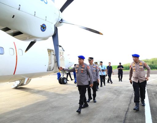 Polri Kirim Ribuan Paket Kebutuhan dan Peralatan SAR ke Aceh, Sumut, dan Sumbar