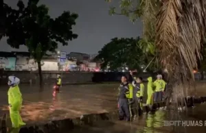 Banjir Landa Jakarta–Bekasi, Polda Metro Jaya Kerahkan Personel Evakuasi dan Pelayanan Warga