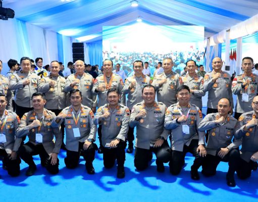 Presiden Prabowo Anugerahkan Tanda Kehormatan kepada Polri atas Dukungan Ketahanan Pangan Nasional