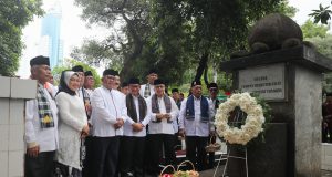 Gubernur Pramono Komitmen Lanjutkan Perjuangan MH Thamrin Prioritaskan Rakyat Kecil