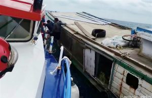 Penumpang Kapal Bocor di Perairan Pulau Payung Berhasil Diselamatkan